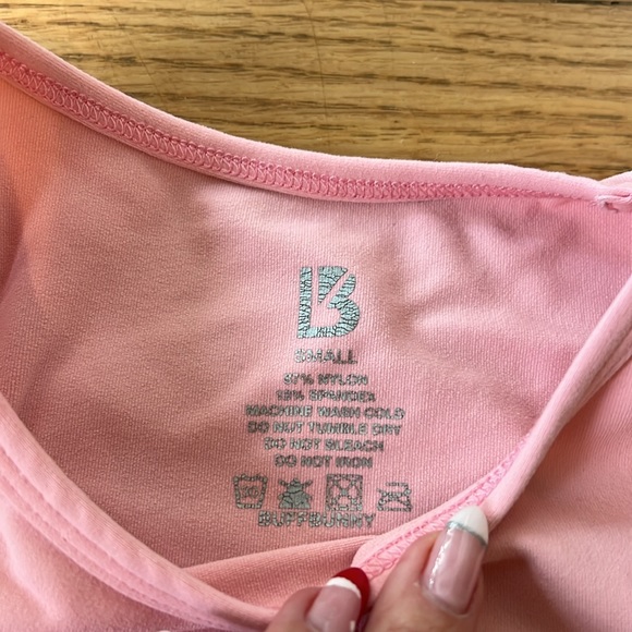 Buffbunny tank top - Picture 3 of 4